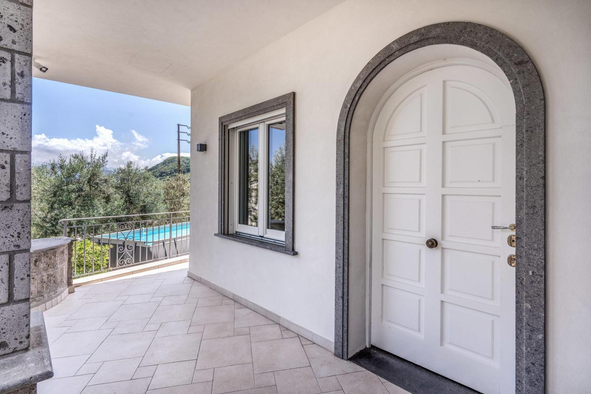 Villa Milena Modern Elegance Views And Guest Services Sorrento Ngoại thất bức ảnh